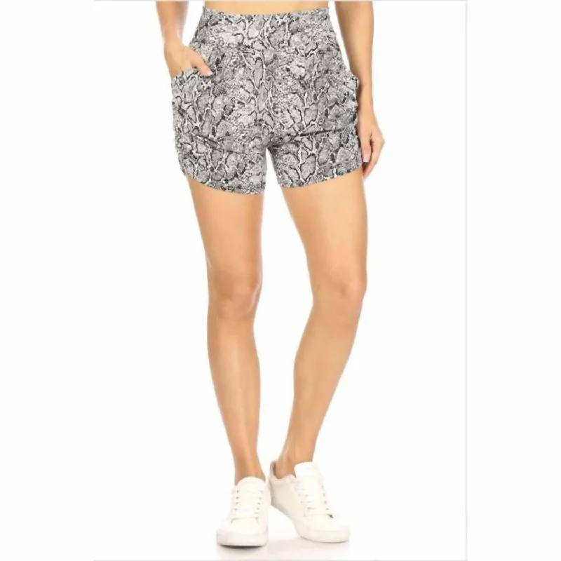 Lounge Shorts With Pockets In Snakeskin